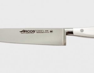 Cuchillo cocinero de 200 milímetros marca ARCOS. Accesorios y maquinaria de hostelería